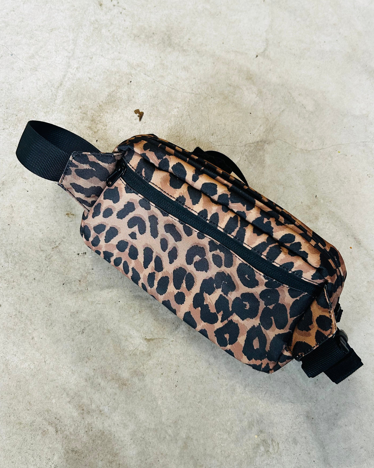 Leopard Adventure sling