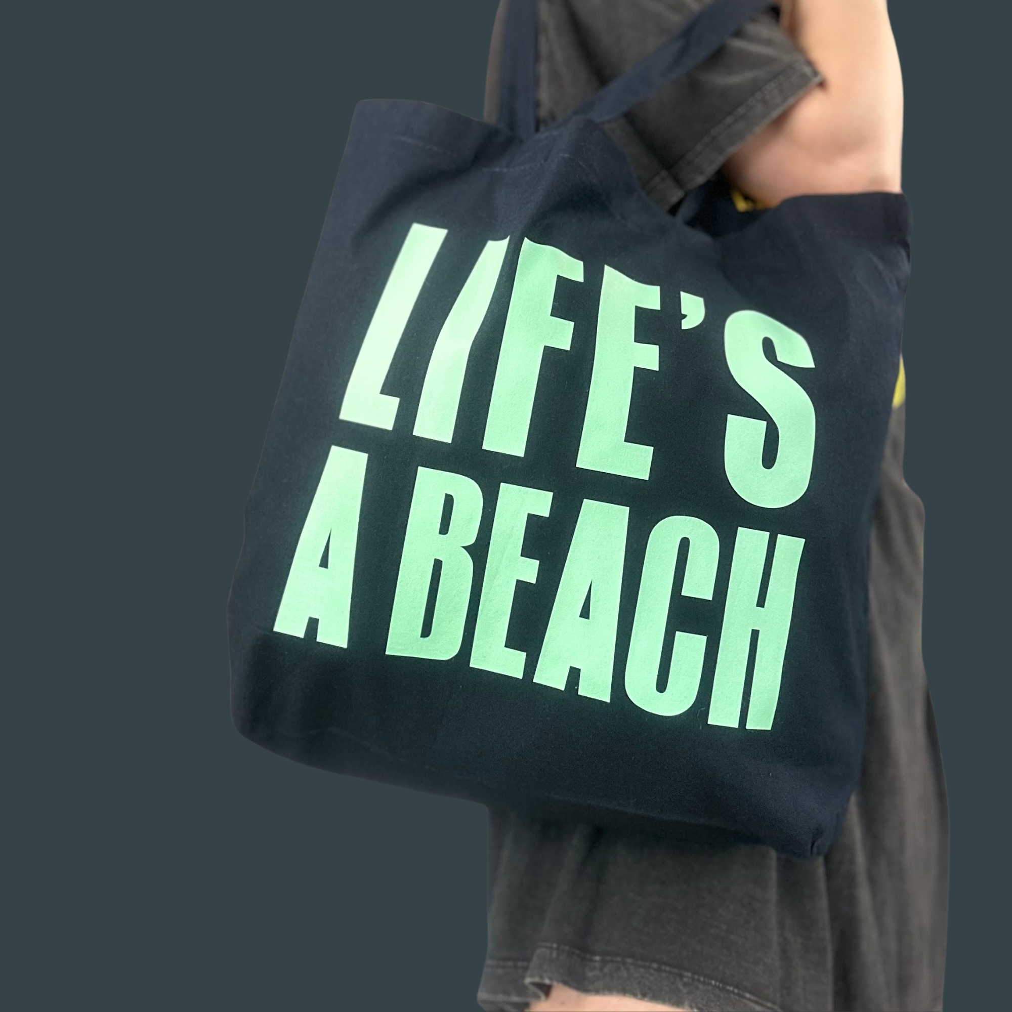 Life’s a beach tote - Navy/Mint
