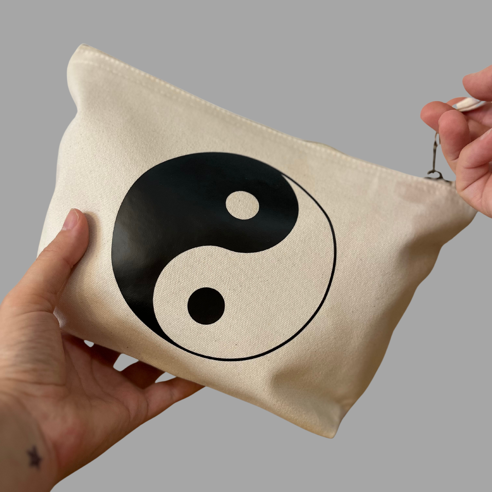 Ying Yang zip bag