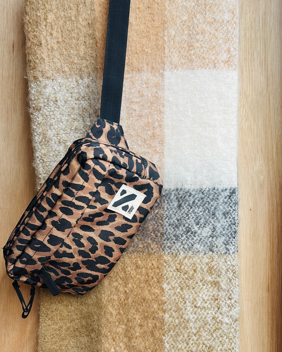 Leopard Adventure sling